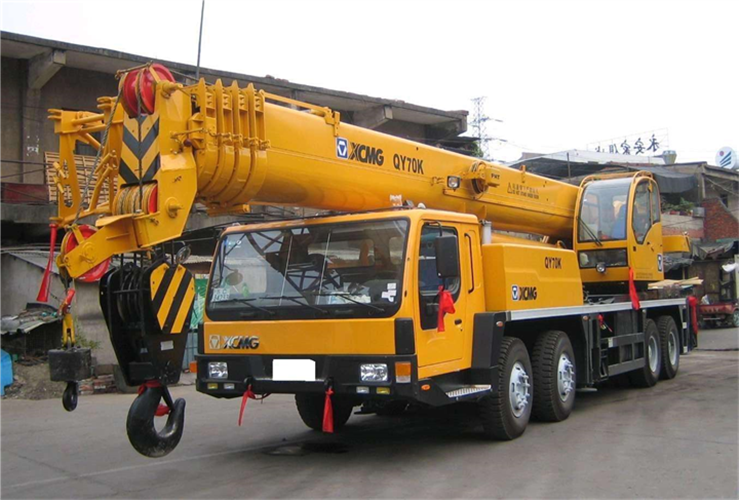 叶县吊车出租选择重点